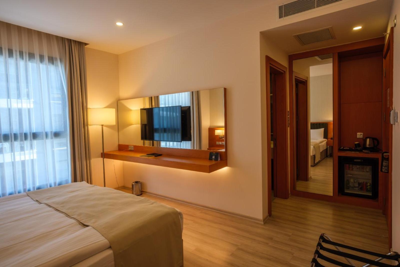 Caddem Inn Hotel Famagusta  Eksteriør billede