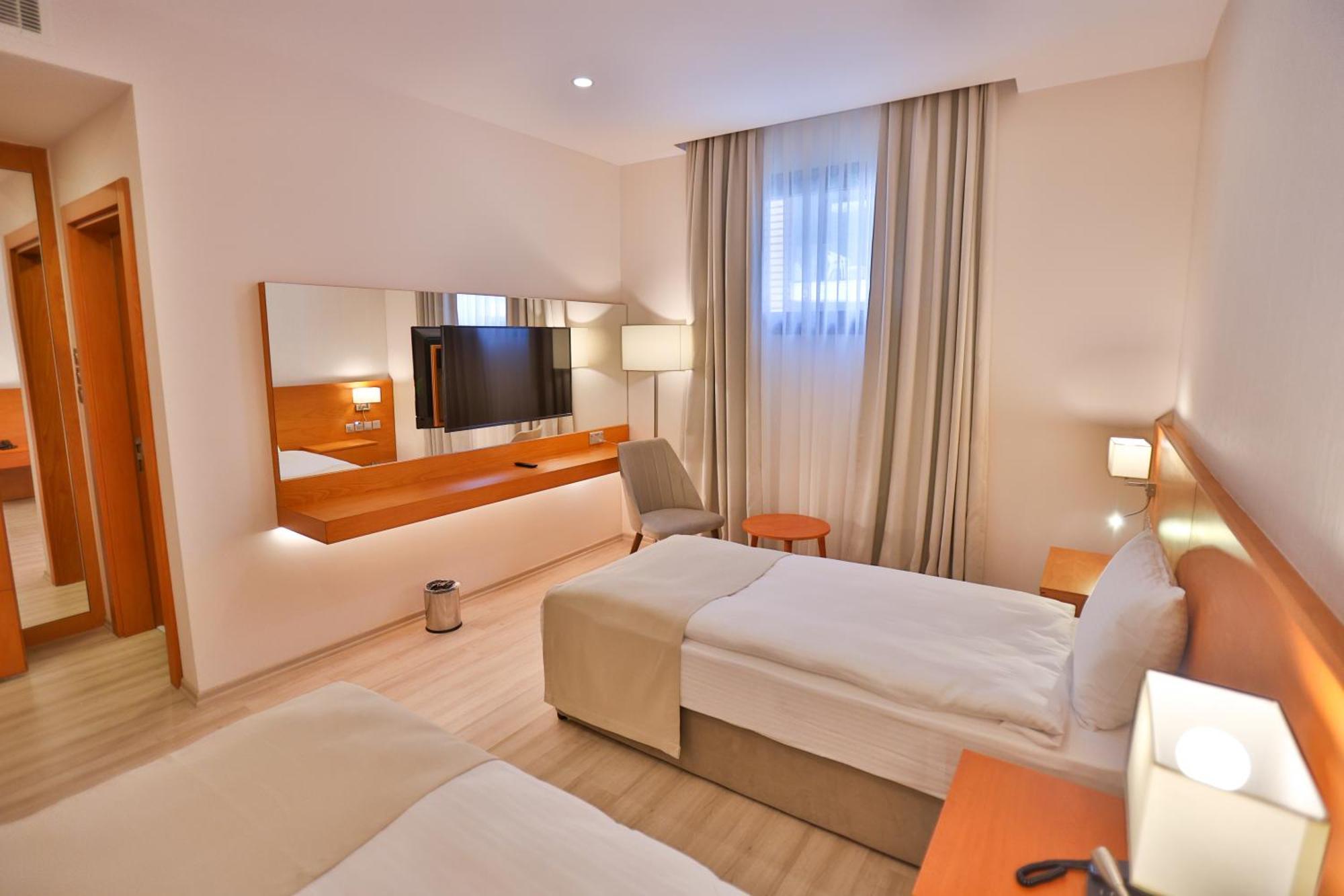Caddem Inn Hotel Famagusta  Eksteriør billede